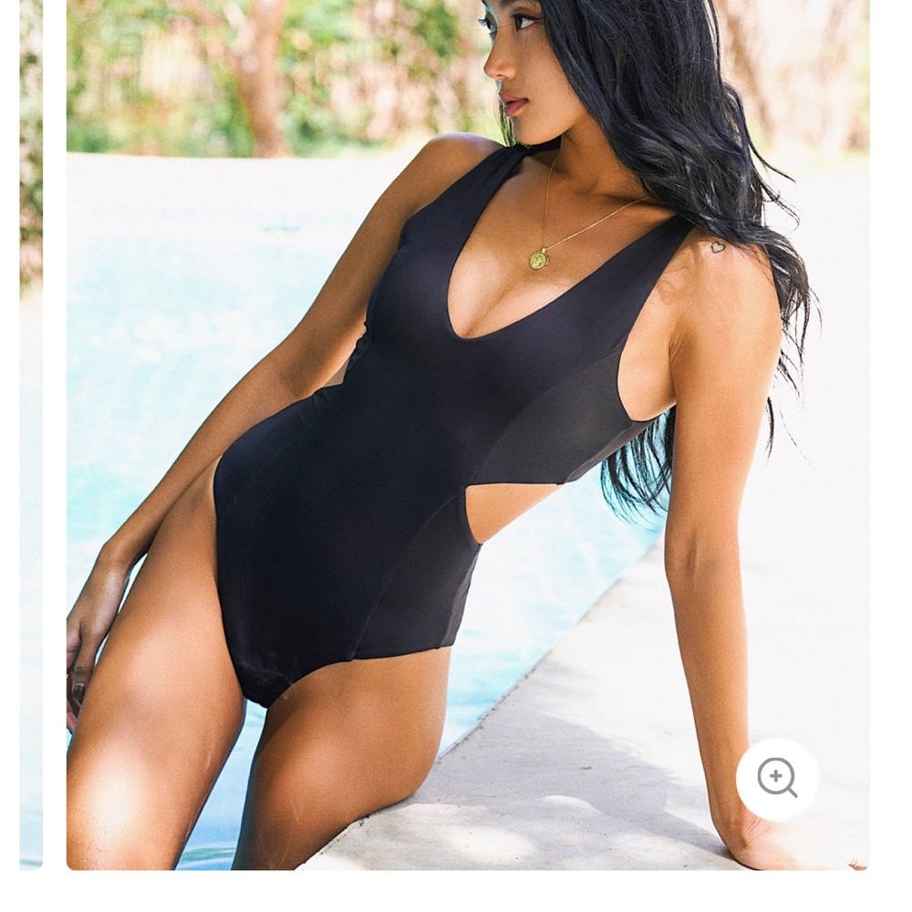 NWT-  Black One-Piece cut out monokini - Picture 3 of 5